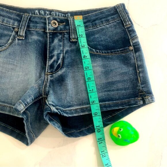 Parasuco Stretch Jean Shorts - Picture 14 of 14